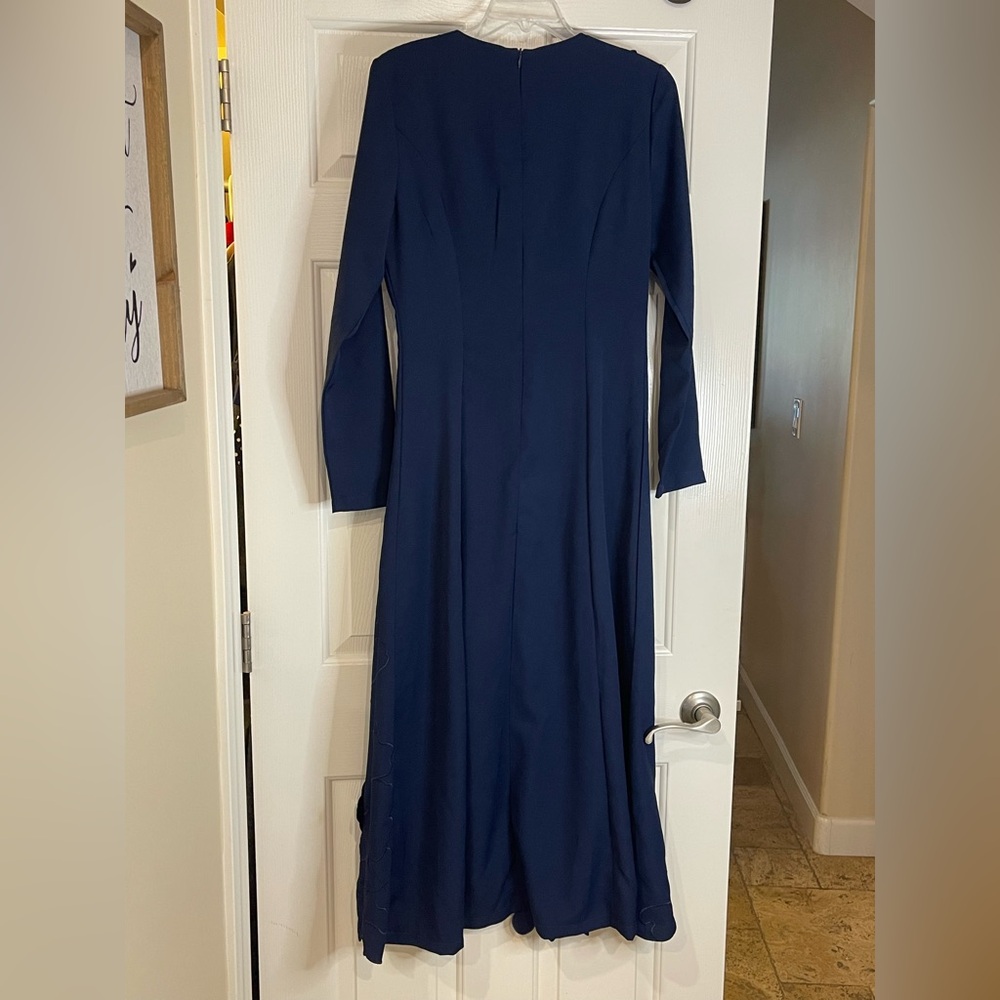 Women’s Navy Long Sleeve 3-D Floral Appliqué Tea Length Dress M 8/10 - Picture 4 of 13